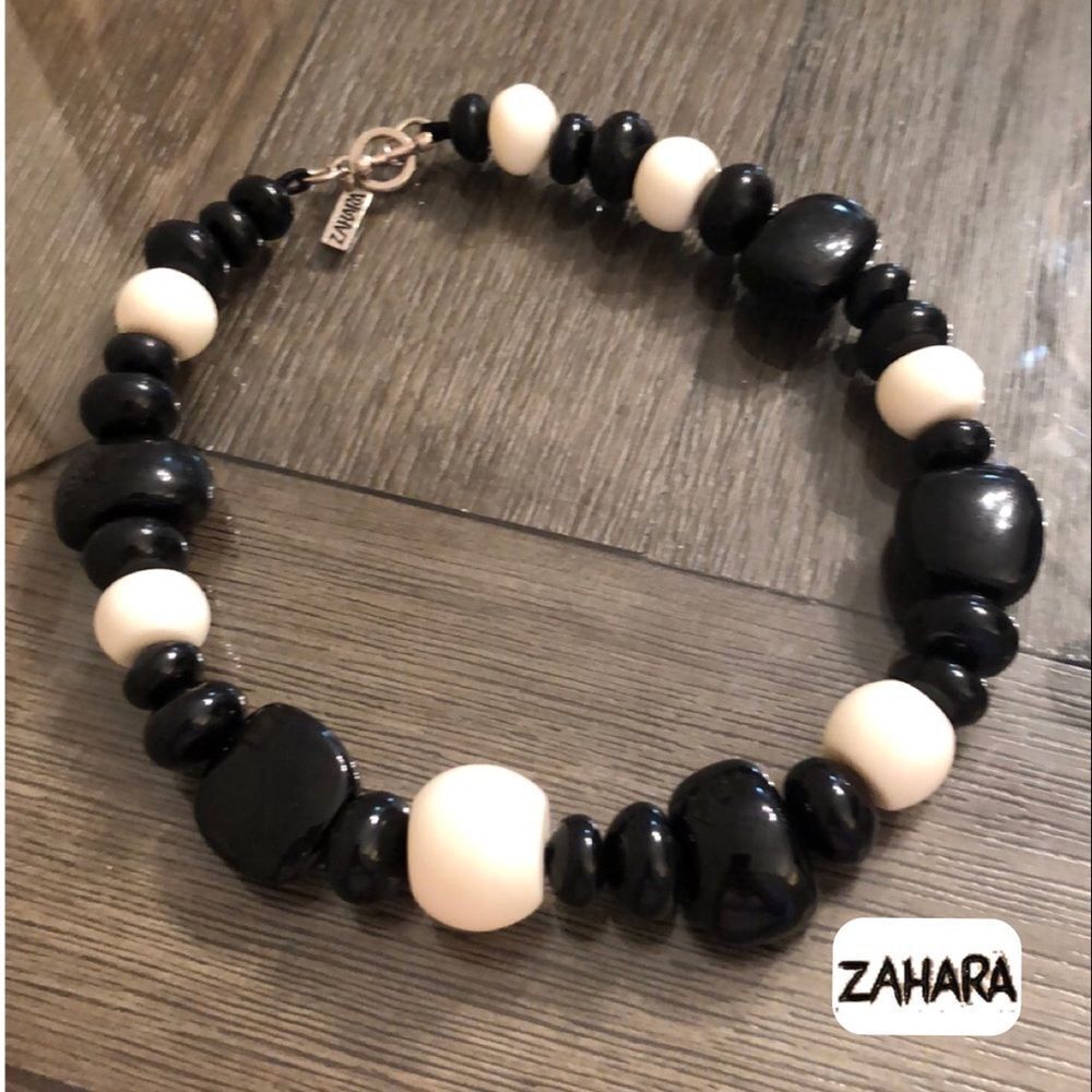 Vintage Style ZAHARA Large Oversized Black & White Beaded Necklace